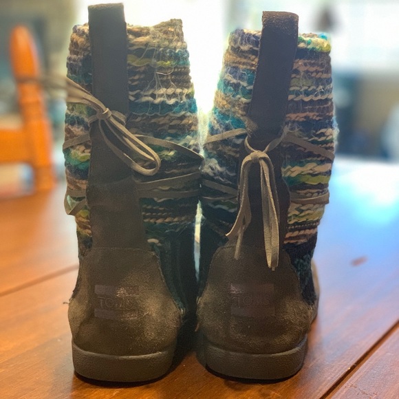 Toms boots 6.5 - Picture 2 of 3